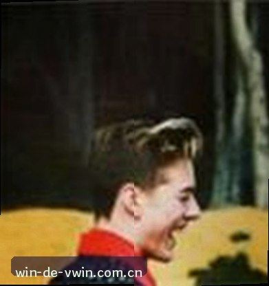 李悦